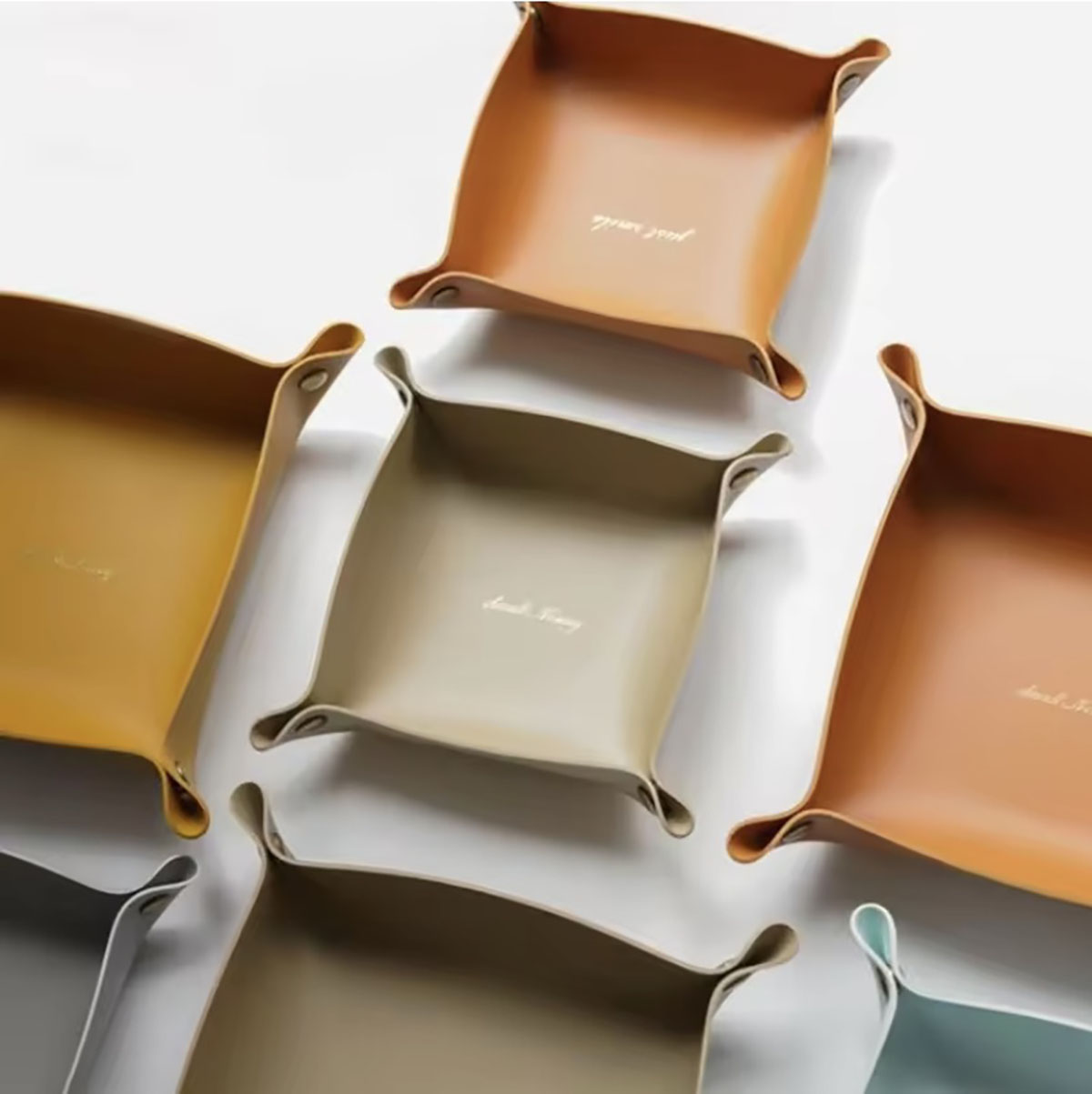 Vassoio portaoggetti in pelle  - Jewelry Making Tray recensione e prezzo