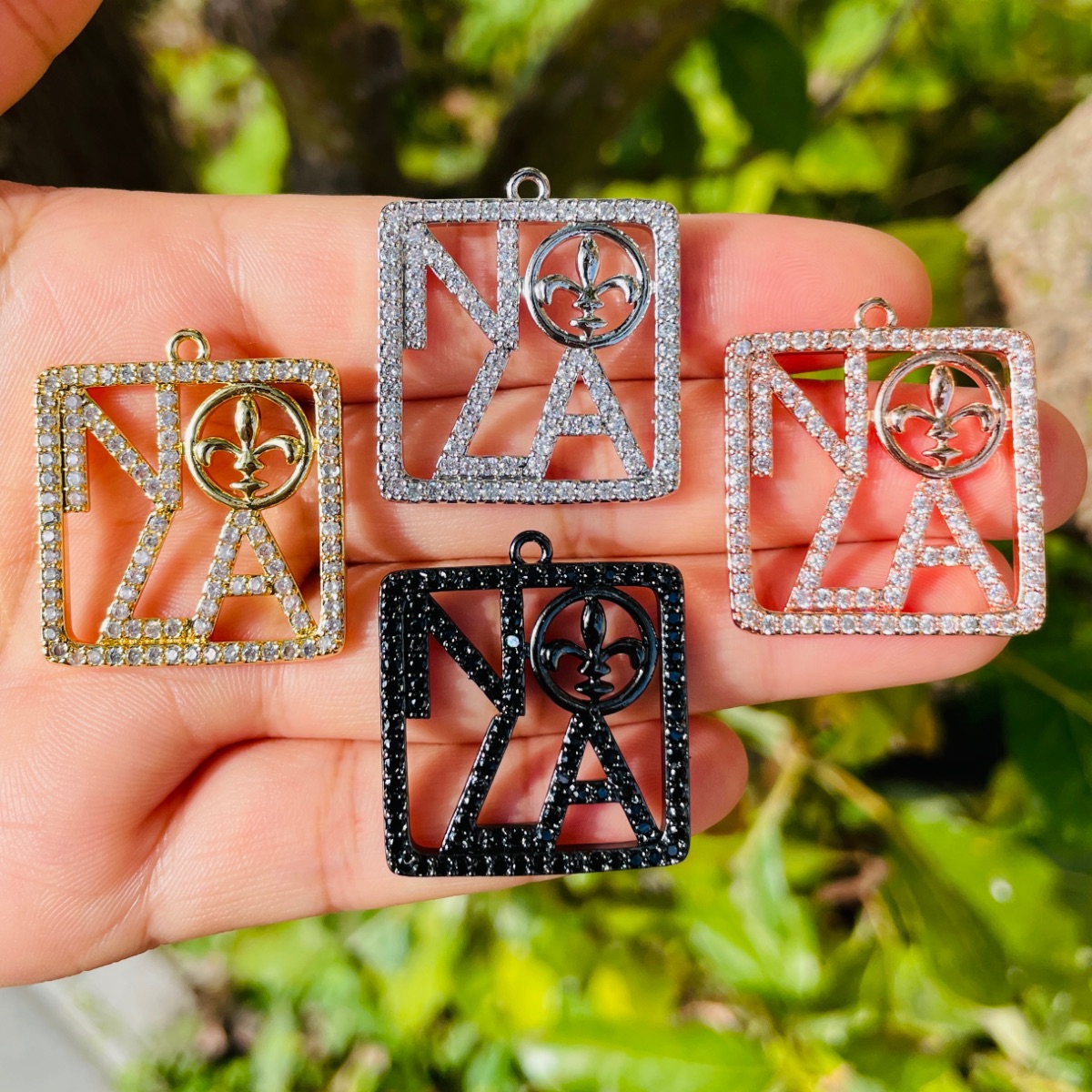 5pcs Zirconia Pave NOLA Fleur  - Jewelry Making New Orleans recensione e prezzo