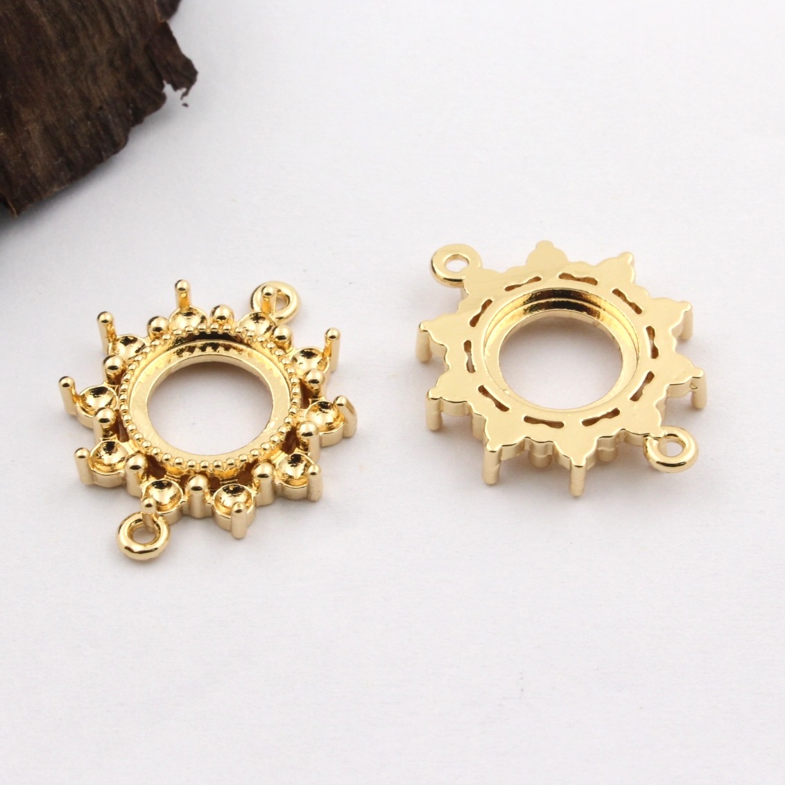 20 Pezzi Connettori per Ciondo - Pendant Blank Bezel recensione e prezzo